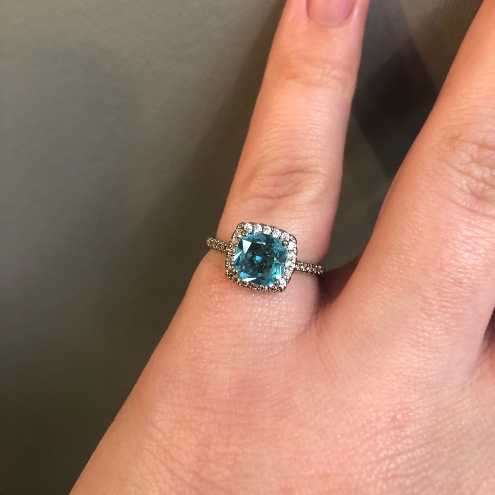 STATEMENT RING